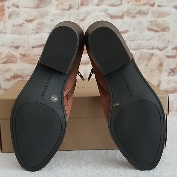 New Lucky Brand Faithly Toffee Leather Booties - Picture 6 of 8
